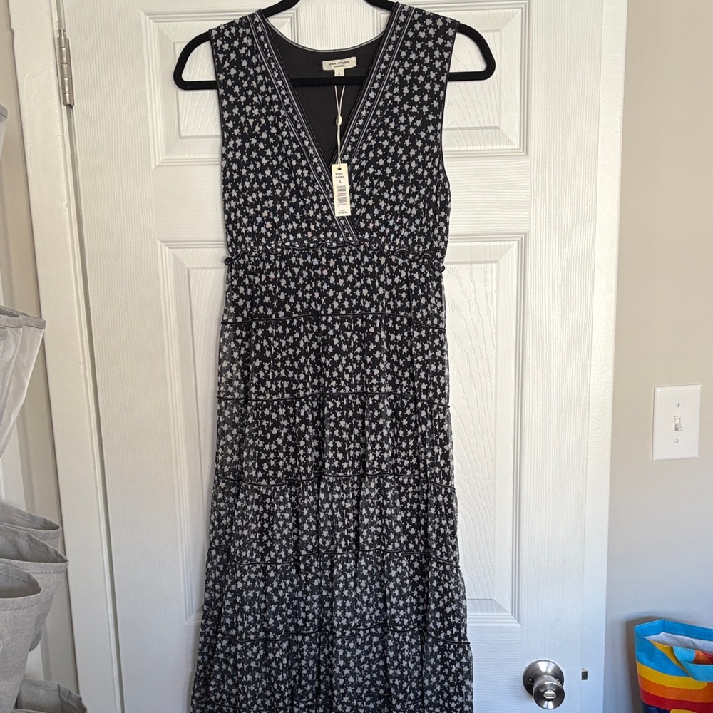 Max Studio Black and White Sleeveless Dress